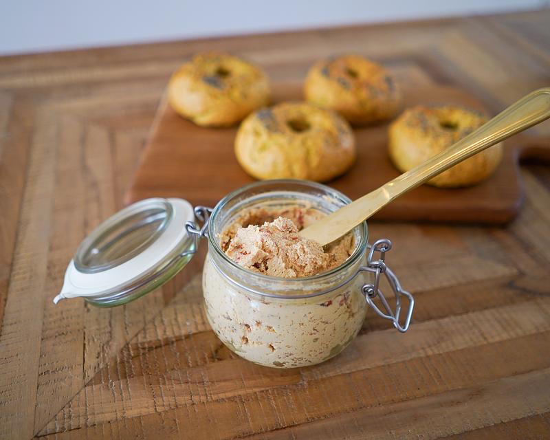 Ricotta de tofu aux tomates séchées