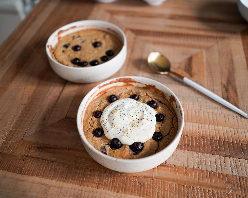 Porridge au four citron-myrtilles