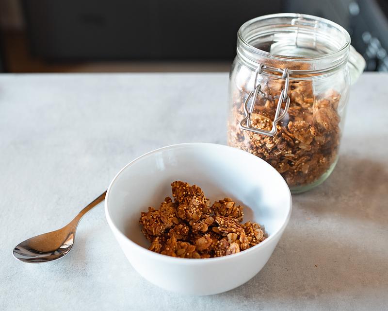 Granola croustillant banane-cacahuètes