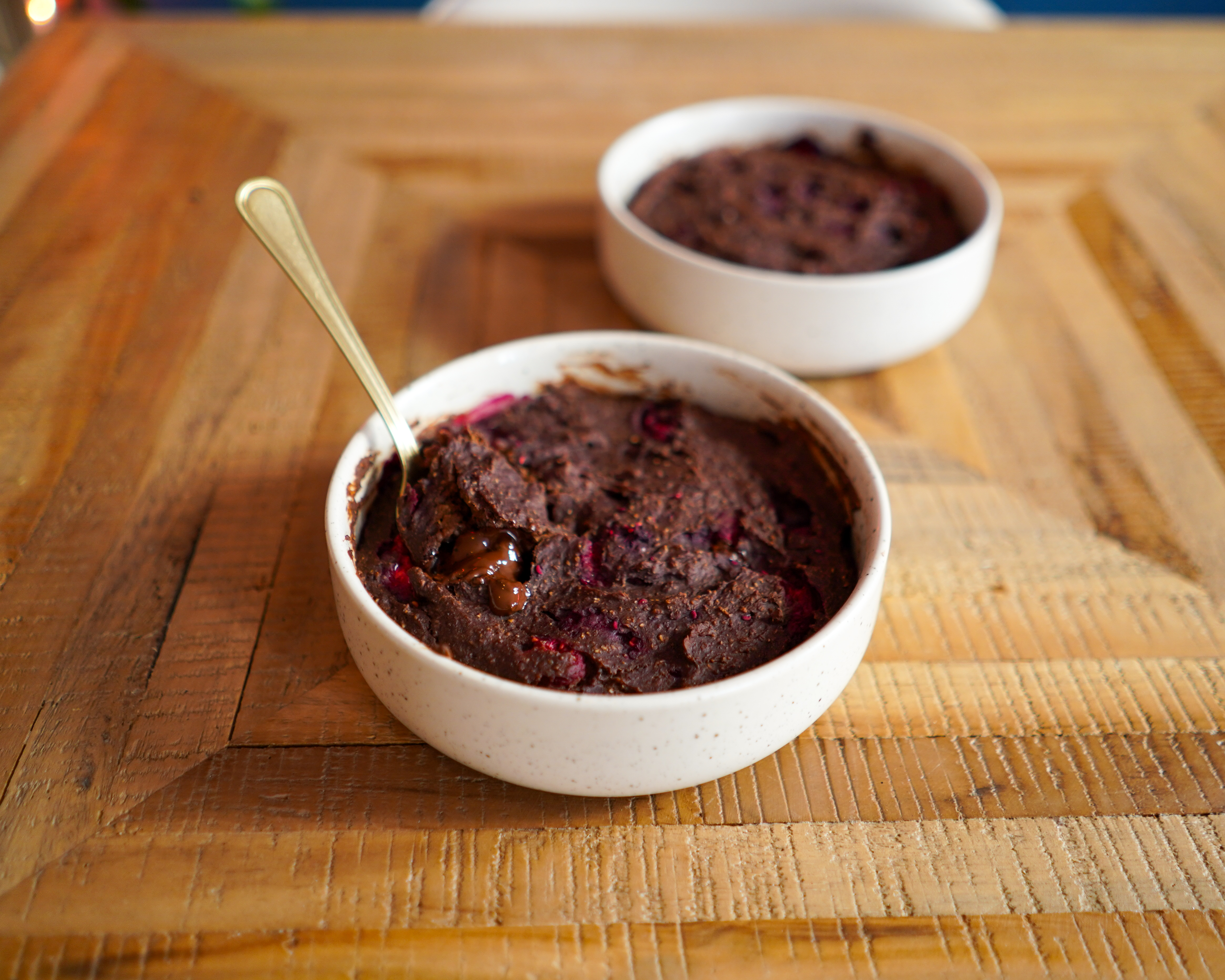Porridge au four chocolat-framboise