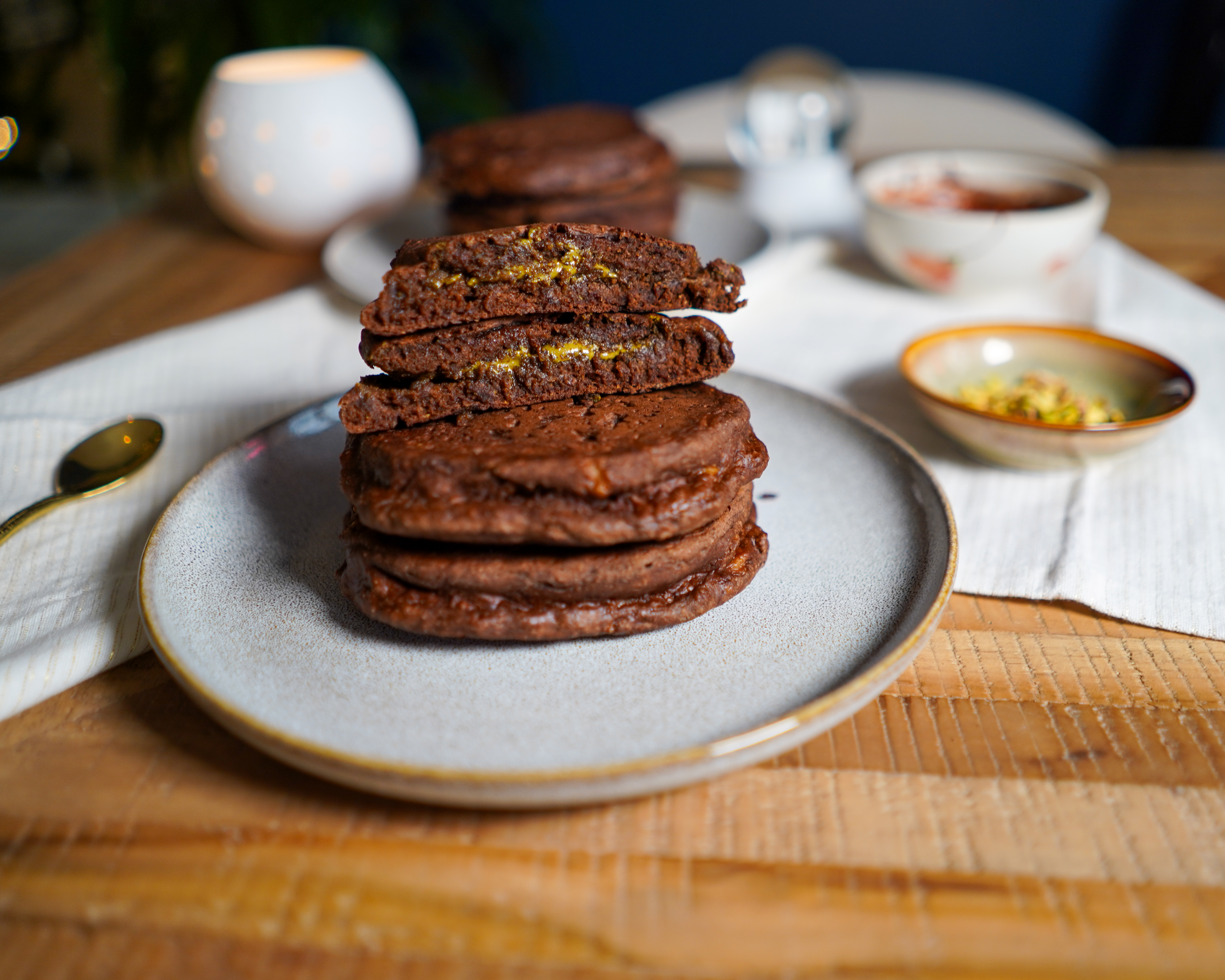 Pancakes chocolat fourrés à la pistache