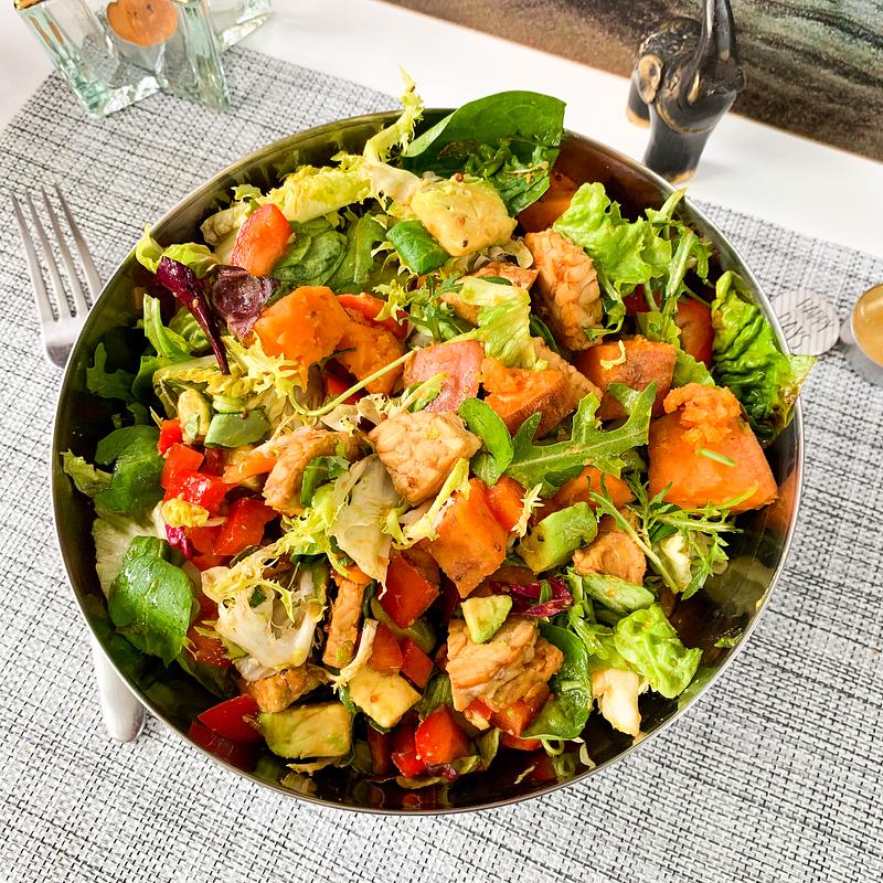 Salade au Tempeh et Patates Douces