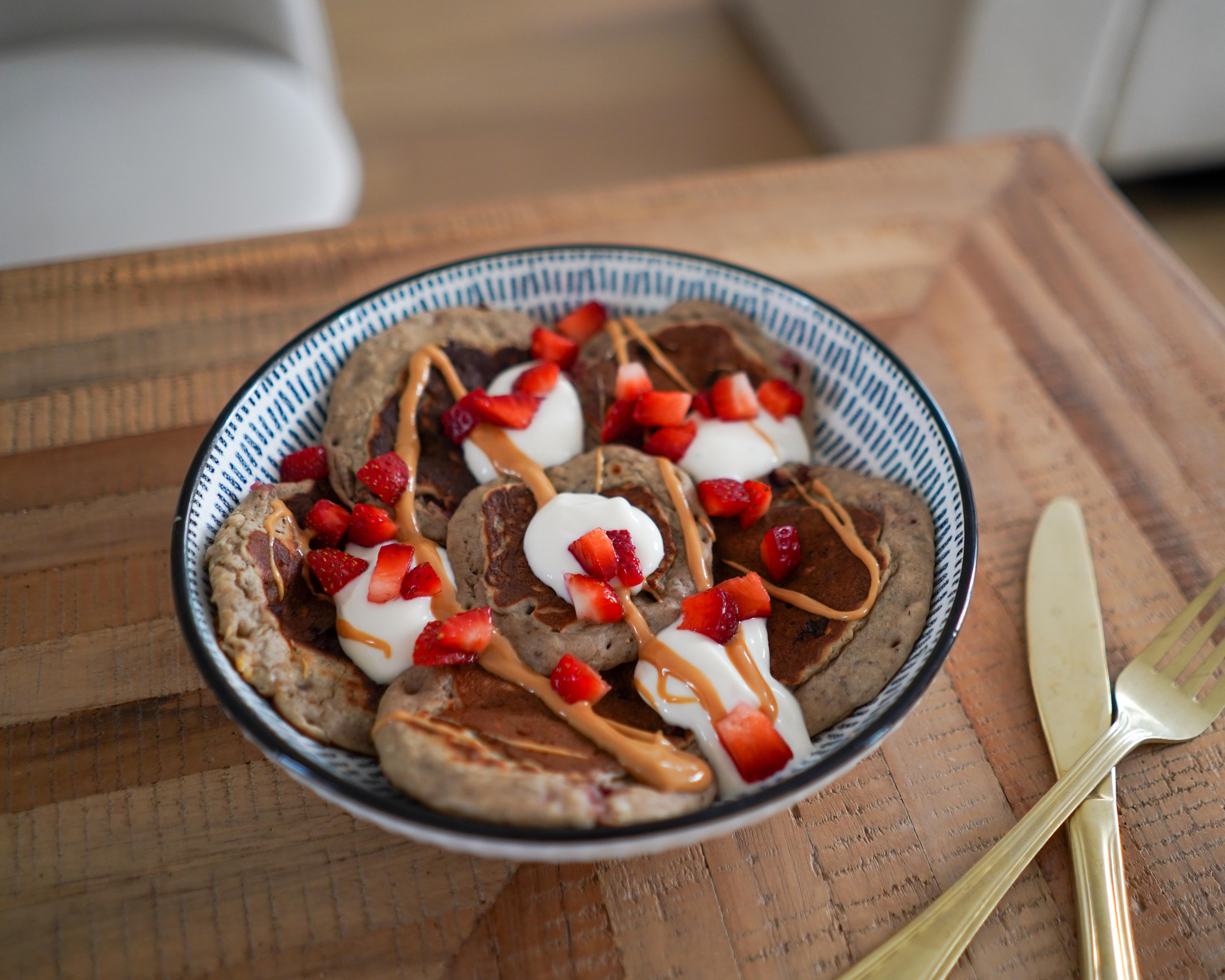 Pancakes protéinés aux fraises